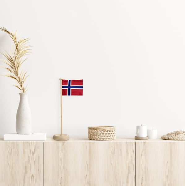 TABLE FLAG - Norwegian